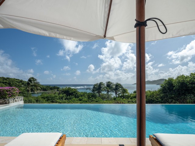 Canouan Estate — photograph 14 by Alex Amengual