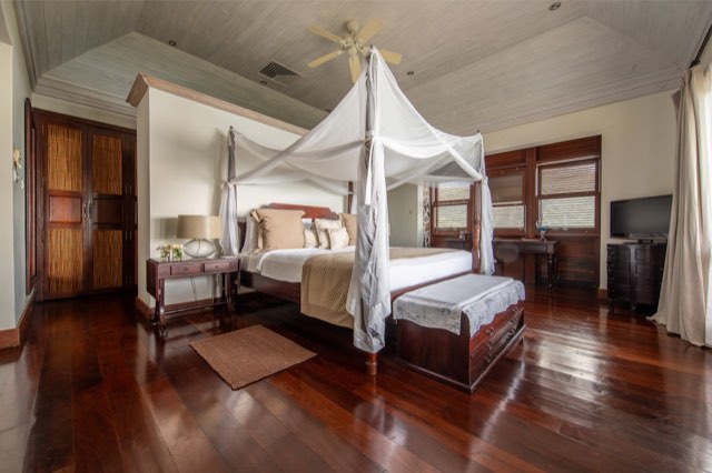 Canouan Estate — photograph 19 by Alex Amengual