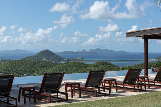Canouan Estate — photograph 33 by Alex Amengual