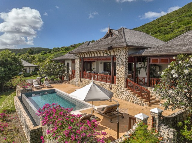 Canouan Estate — photograph 46 by Alex Amengual
