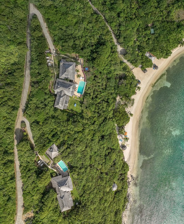 Canouan Estate — photograph 60 by Alex Amengual
