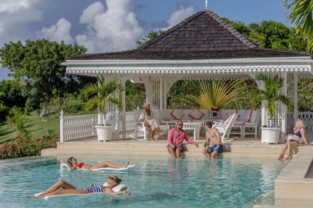 Fashion Mustique — photograph 25 by Alex Amengual
