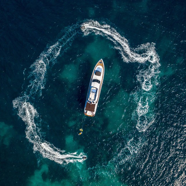 Yachts — photograph 11 by Alex Amengual